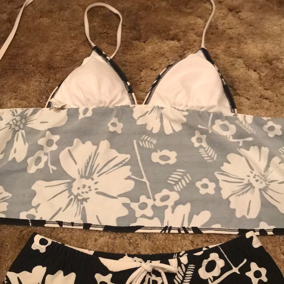 Sold - Picture 3 of 7